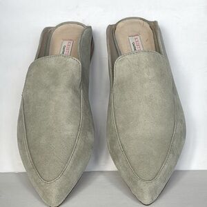 CHINESE LAUNDRY KRISTIN CAVALLARI Womens Sage Green Suede Capri Mules 7.5/38 NEW